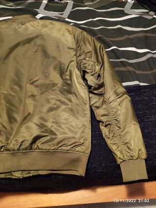 Bomber verde