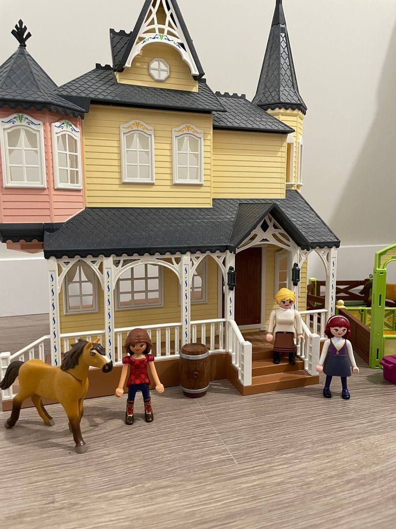 Playmobil Lucky Spirit Playmobil Sets Playmobil Spirit Riding Free