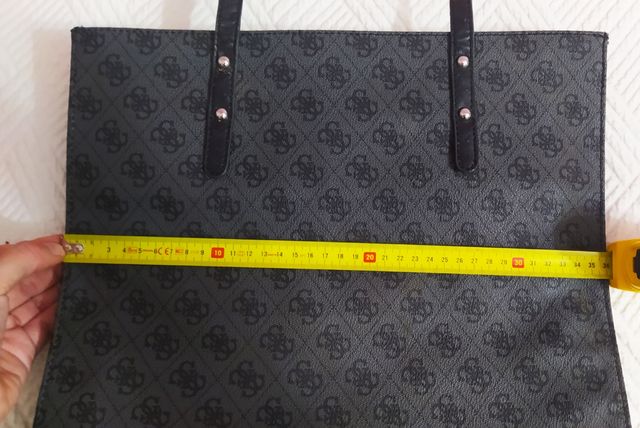 Bolso shopping negro Guess