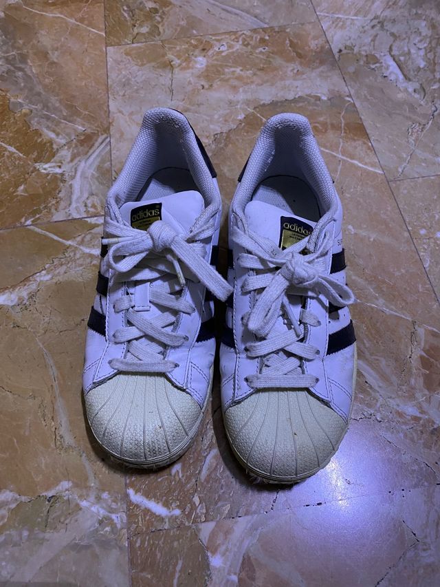 Adidas superstar