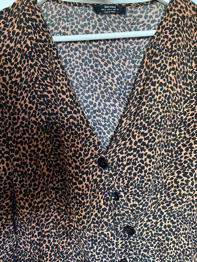 Blusa estampado animal.