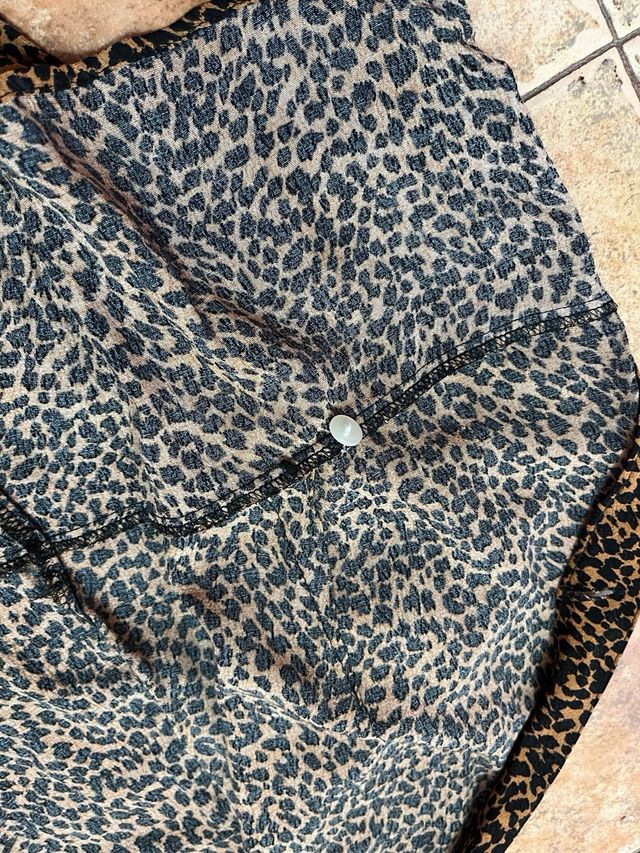 Blusa estampado animal.