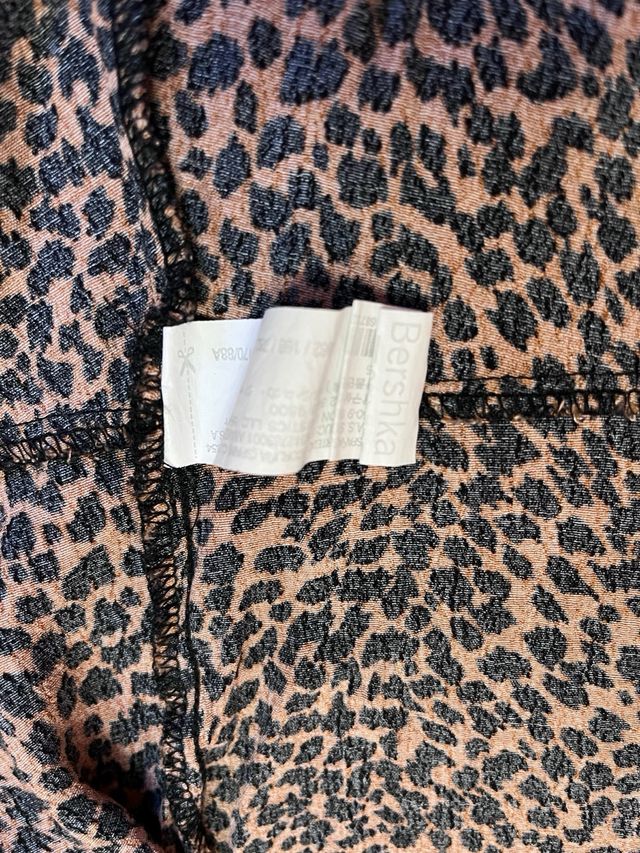 Blusa estampado animal.