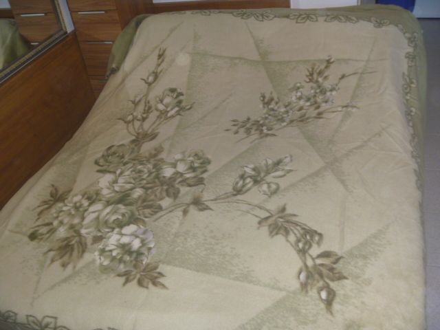 manta de matrimonio verde