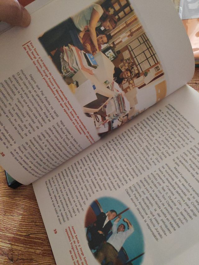 libro y 2 dvd's de Crónicas marcianas