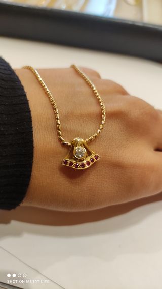 gargantilla oro amarillo 18k brillante y rubíes 