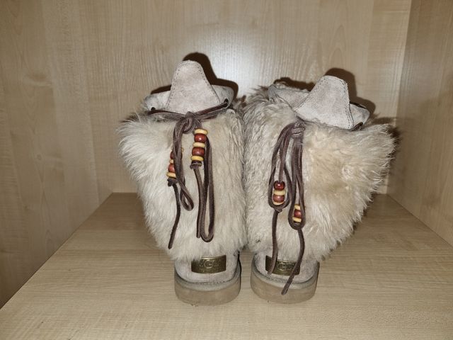 Stivali UGG, comprati negli Stati Uniti