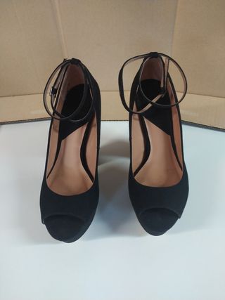 Zapatos negro ante fiesta