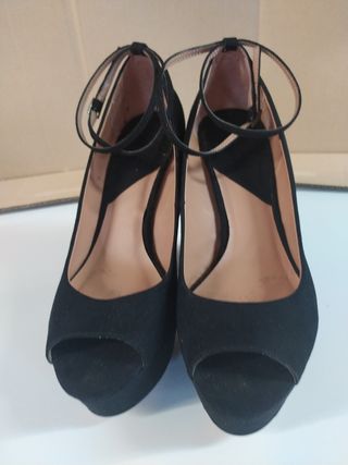 Zapatos negro ante fiesta
