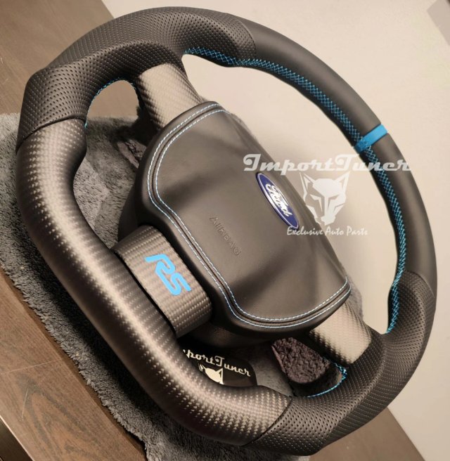 Volante Ford Focus RS mk2 fibra de carbono