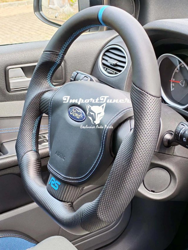 Volante Ford Focus RS mk2 fibra de carbono