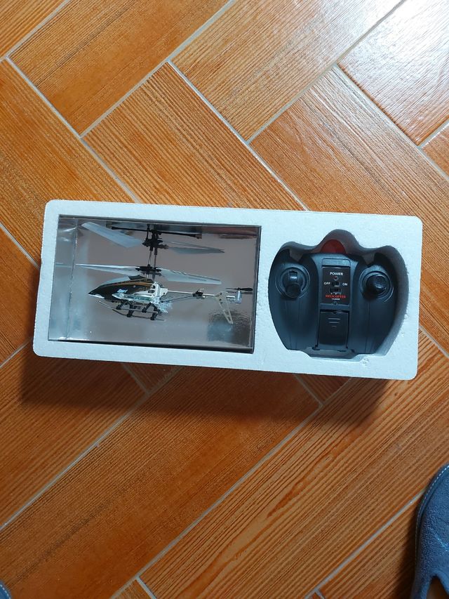 HELICOPTERO TELEDIRIGIDO