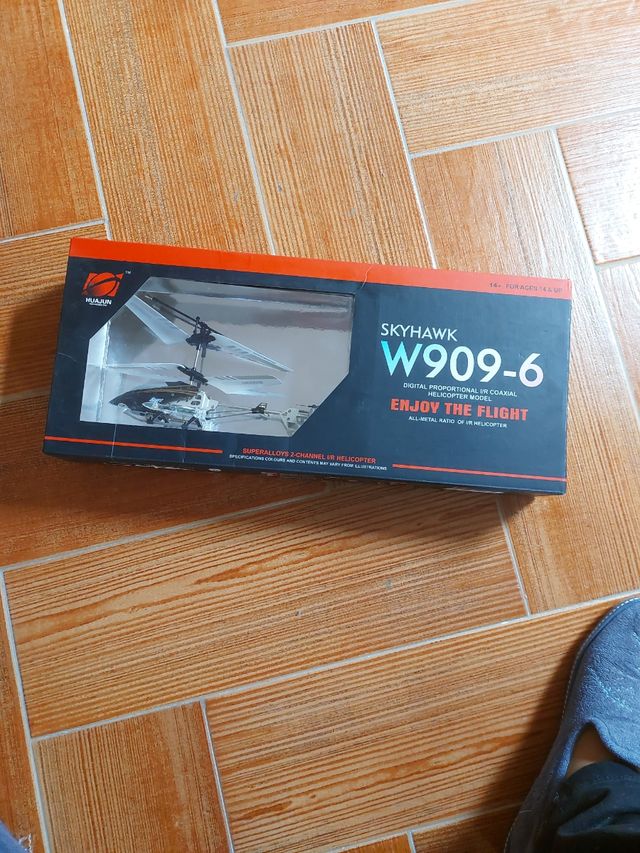 HELICOPTERO TELEDIRIGIDO