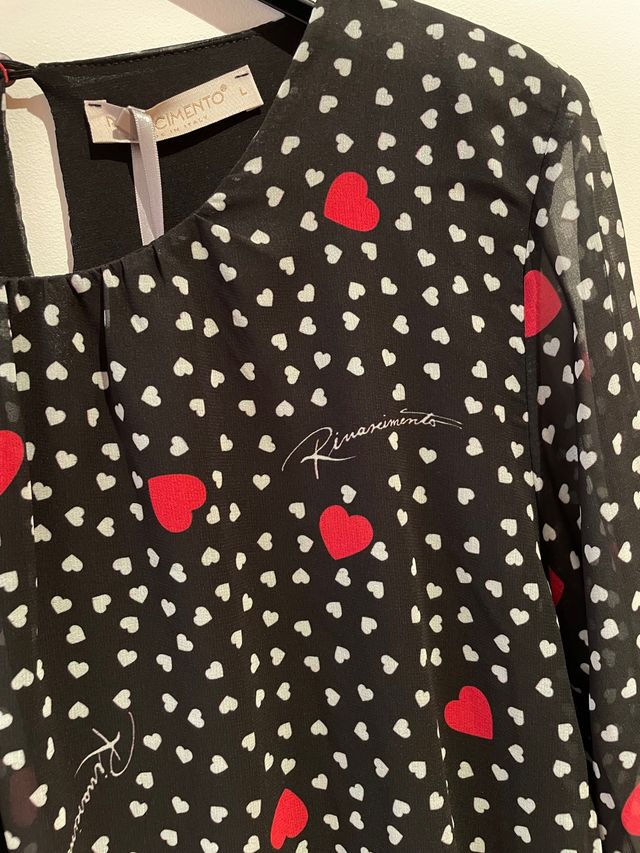 Blusa Rinascimiento SIN ESTRENAR.