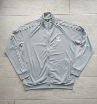 Chaqueta de entrenamiento nueva de Hummel
