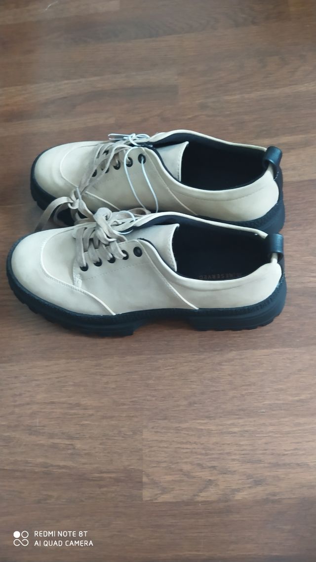 Zapatos nuevos con etiqueta 38