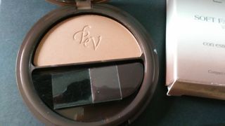 Polvos compactos efecto buena cara Bottega Verde.