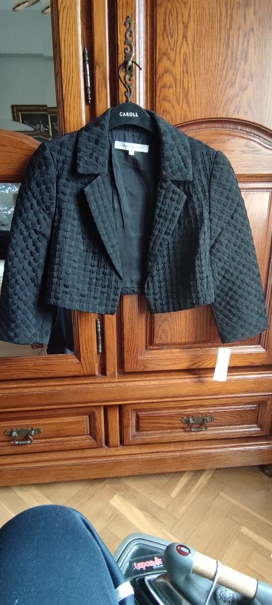 Vestido con chaqueta corta negro