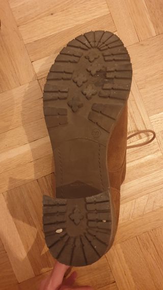 Zapatos ante marrón 