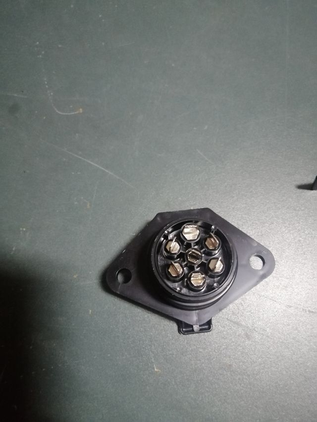 enchufes universales base 7 servicios