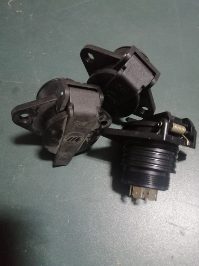 enchufes universales base 7 servicios