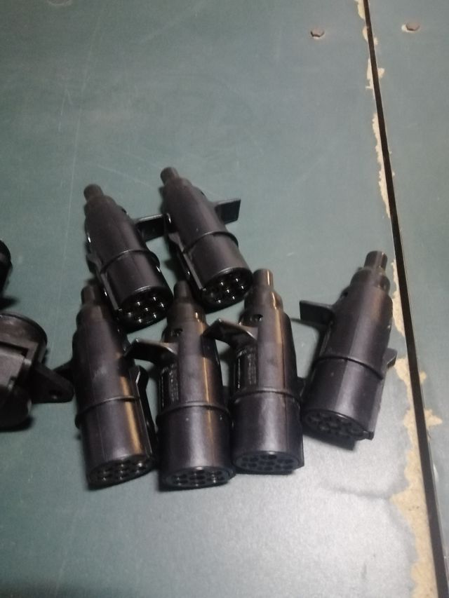 enchufes universales base 7 servicios