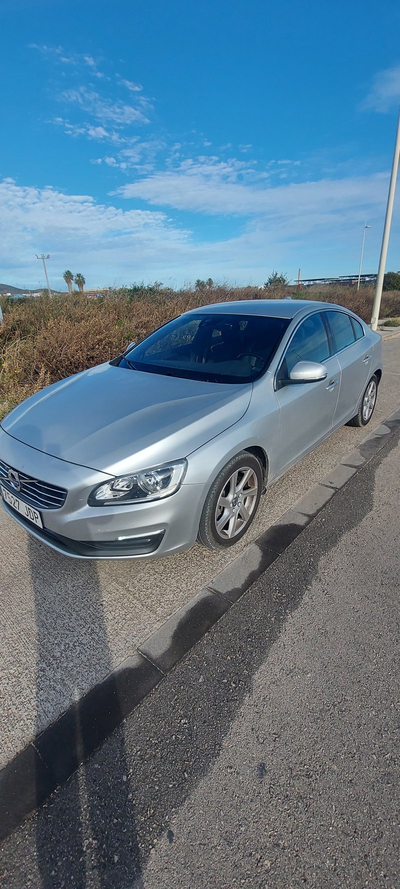 Volvo S60 2015 - foto 1
