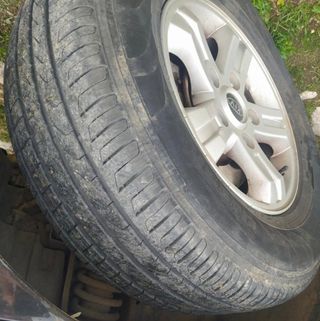 KIA SORENTO  2.5 cc CRDI 140 cv
