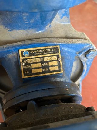 Motor con Bomba de agua