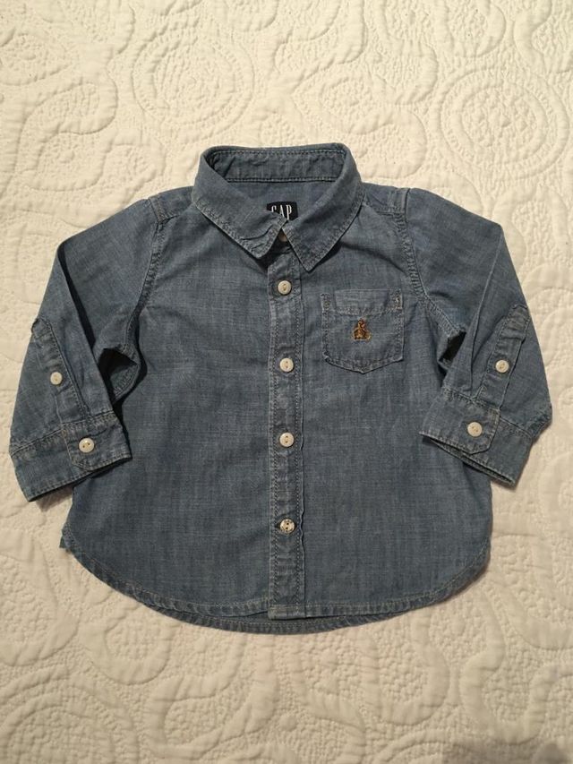 Camisa vaquera GAP talla 6-12 meses