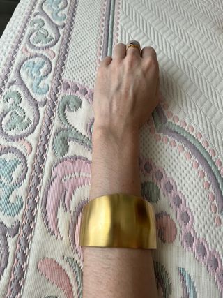 Brazalete dorado Calvin Klein