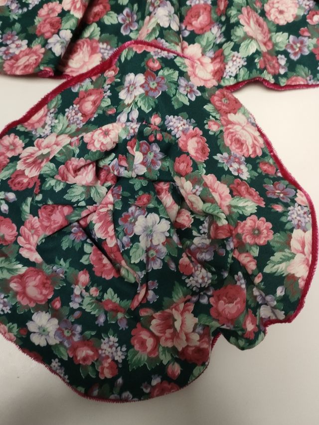 CAPPOTTO E CAPPELLO REVERSIBILI PER BAMBOLE