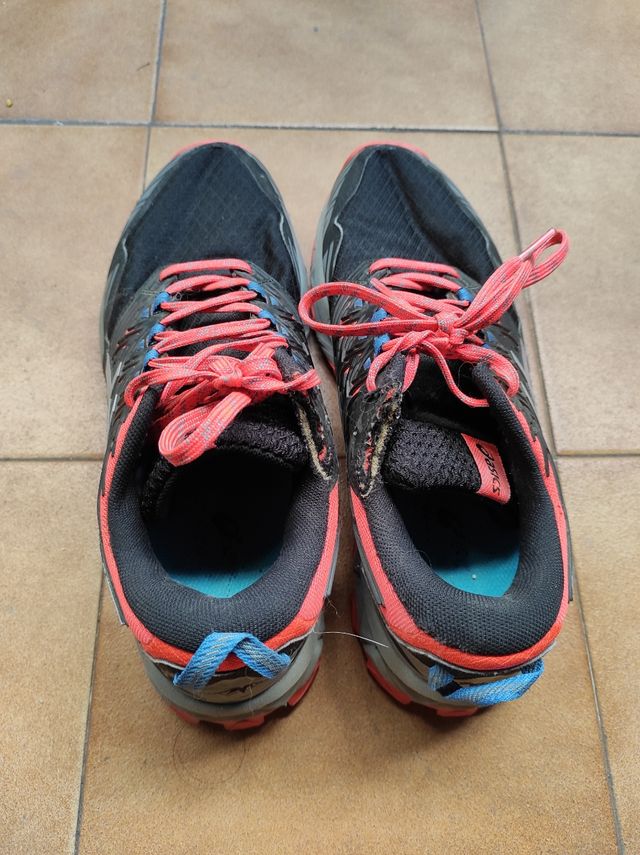 Zapatillas ASICS GEL FUJITRABUCO 8 1012A574