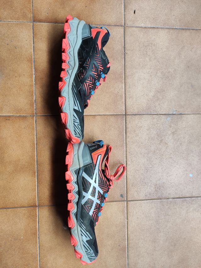 Zapatillas ASICS GEL FUJITRABUCO 8 1012A574