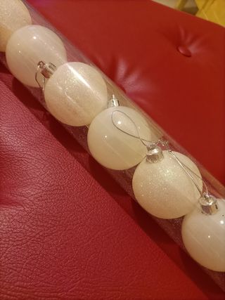 8 palline natalizie bianche e brillantinate