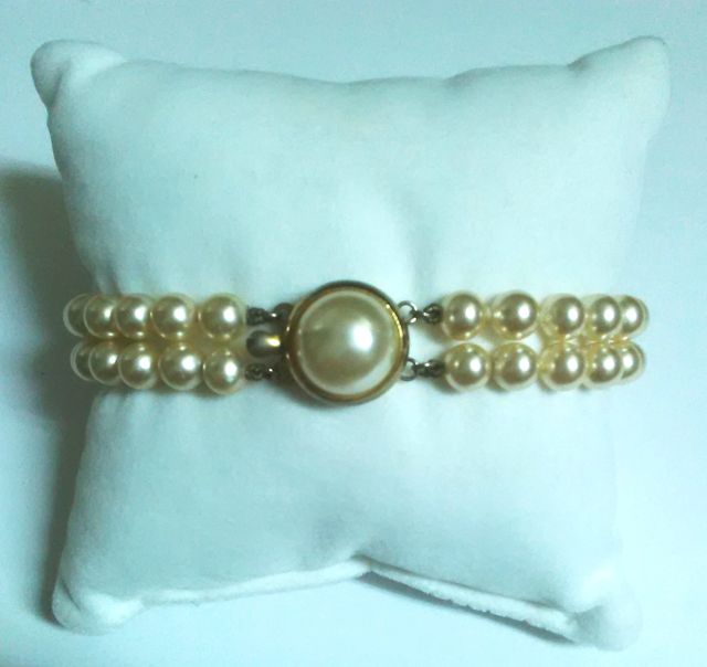 PULSERA DE PERLAS CON 2 VUELTAS Y BROCHE