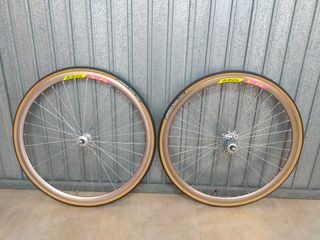 Ruedas bicicleta carretera 700c vintage 
