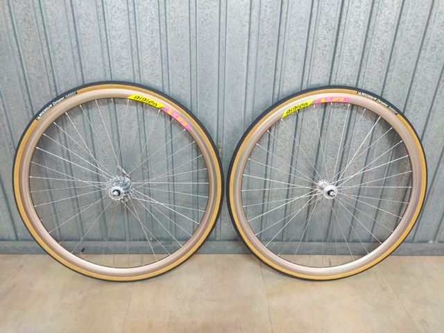 Ruedas bicicleta carretera 700c vintage