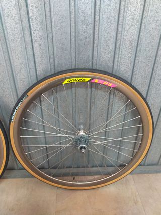 Ruedas bicicleta carretera 700c vintage 