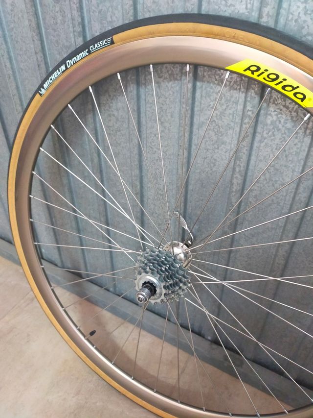 Ruedas bicicleta carretera 700c vintage