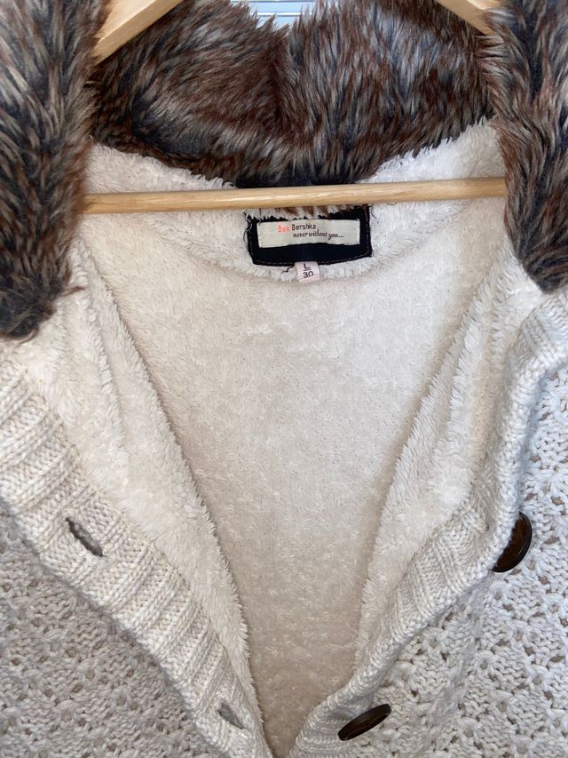 Abrigo teddy con botones