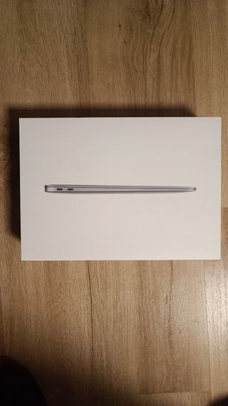 MacBook Air con chip M1 - Gris espacial


