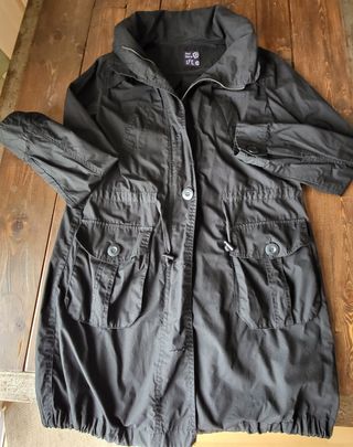Chaqueta parka fina        Lefties 