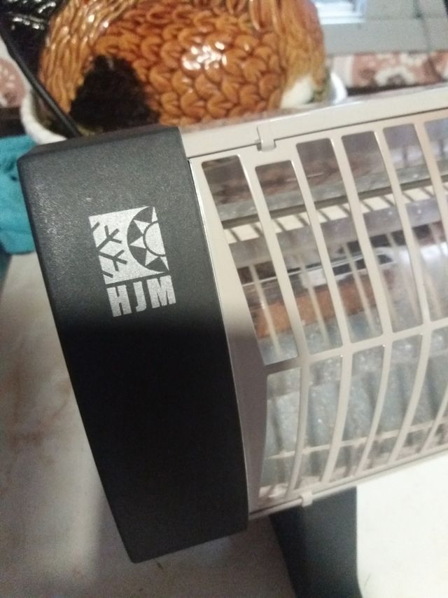 Radiador portátil  infrarrojos. HJM .