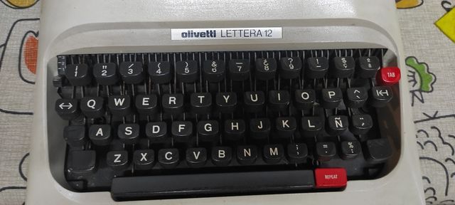 máquina escribir antigua