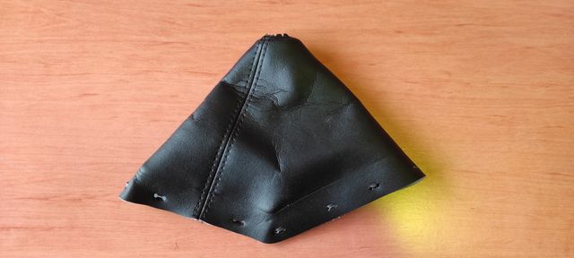 Funda Cuero NEGRA Palanca de Cambios Mazda CX5