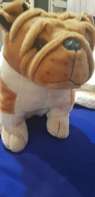 Cane di peluche molto bello