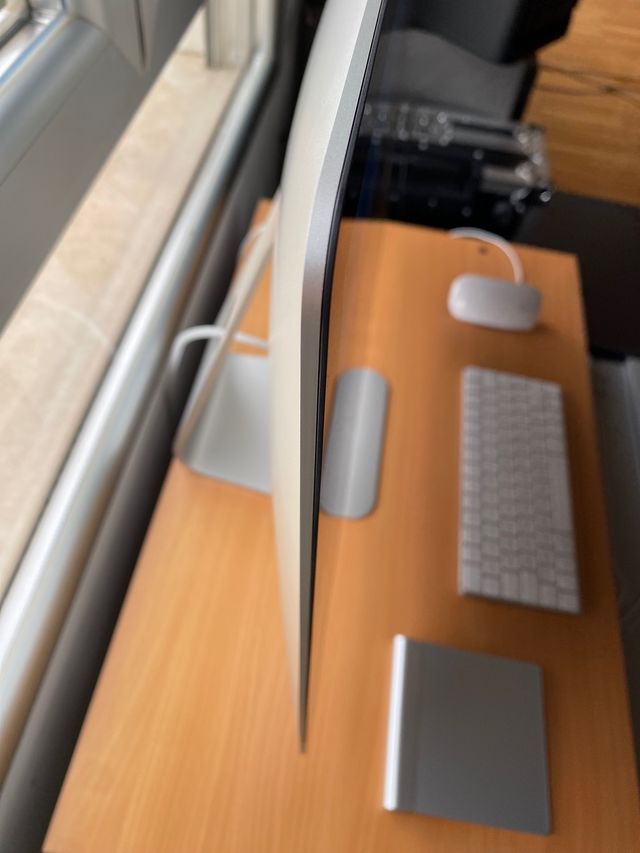 iMac 5K 27", i7 4.2 GHz, SSD, Radeon Pro 580 8GB