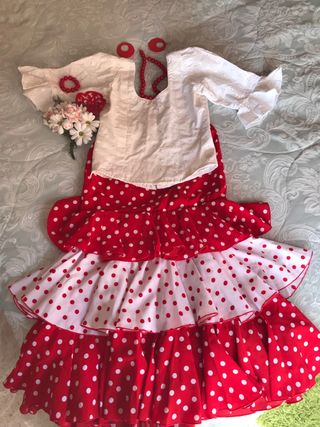 Falda y camisa flamenca con complementos niña 