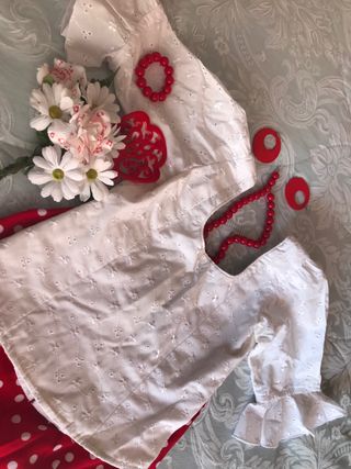 Falda y camisa flamenca con complementos niña 